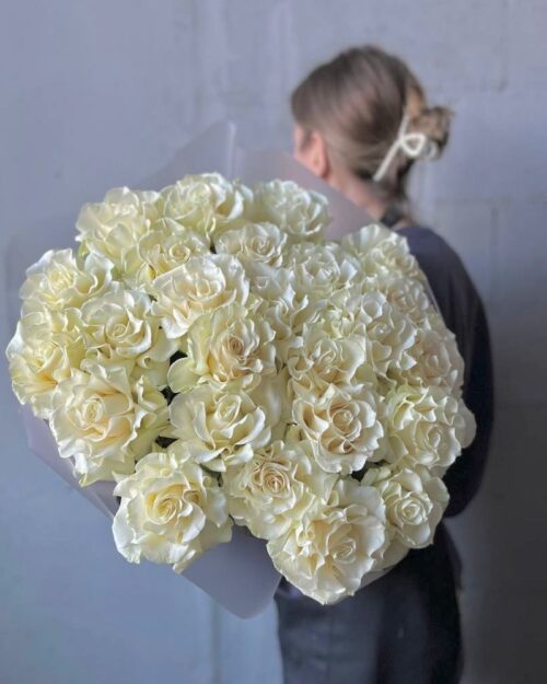 Букет из 25 французских роз (white)